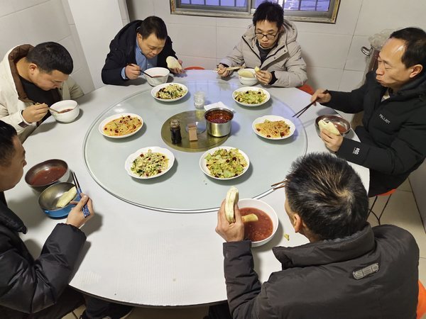 陜煤建設(shè)路橋分公司：心系職工辦實事，暖心舉措惠職工